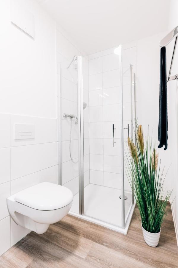 Apartment - Business - *