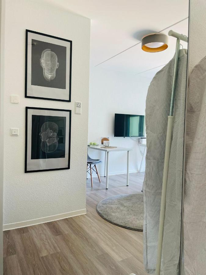 - Business - * Bielefeld